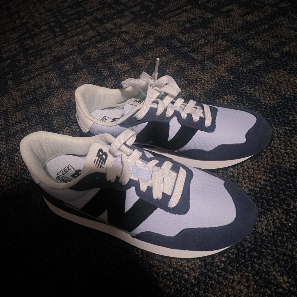 New MLN shoes Size
